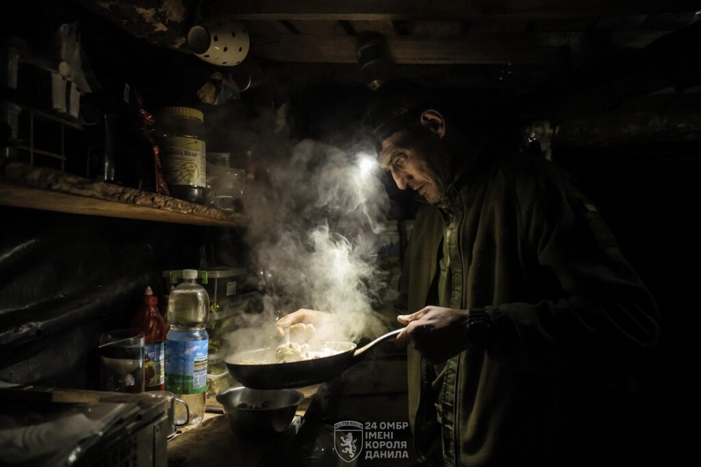 Пресофіцер Олег Петрасюк: «Збив дрон – реакція на небезпеку і результат тренувань» 21 Пресофіцер Олег Петрасюк: «Збив дрон – реакція на небезпеку і результат тренувань» 4