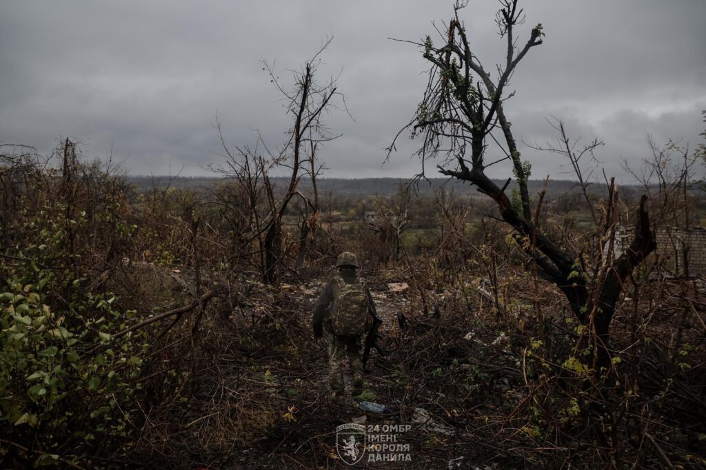 Пресофіцер Олег Петрасюк: «Збив дрон – реакція на небезпеку і результат тренувань» 27 Пресофіцер Олег Петрасюк: «Збив дрон – реакція на небезпеку і результат тренувань» 10