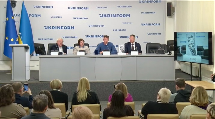 «Не відвертайтеся, не мовчіть…» У Києві презентували книгу колишнього військовополоненого Олексія Анулі 1