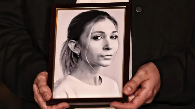 За загибель Вікторії Рощиної: ЄС готує санкції проти російських силовиків та суддів 17 За загибель Вікторії Рощиної: ЄС готує санкції проти російських силовиків та суддів