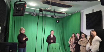 Навчальний рік у Школі журналістики стартував з заняття в Івано-Франківській телестудії 18 Навчальний рік у Школі журналістики стартував з заняття в Івано-Франківській телестудії