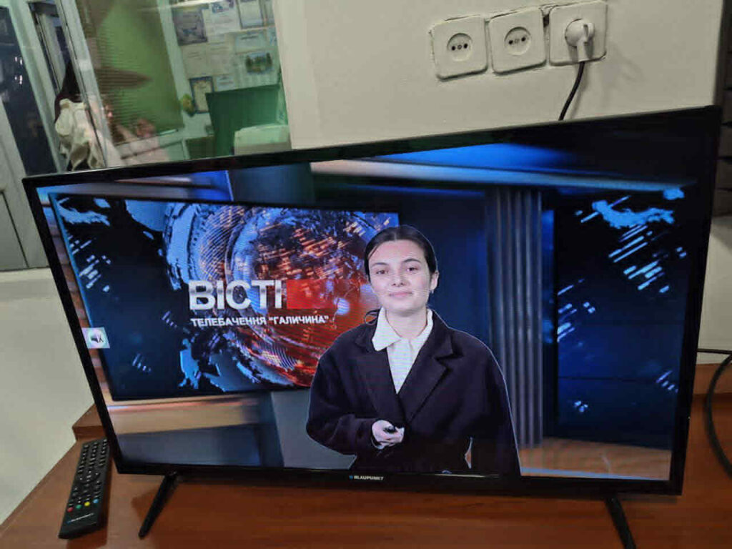 Навчальний рік у Школі журналістики стартував з заняття в Івано-Франківській телестудії 20 Навчальний рік у Школі журналістики стартував з заняття в Івано-Франківській телестудії 3