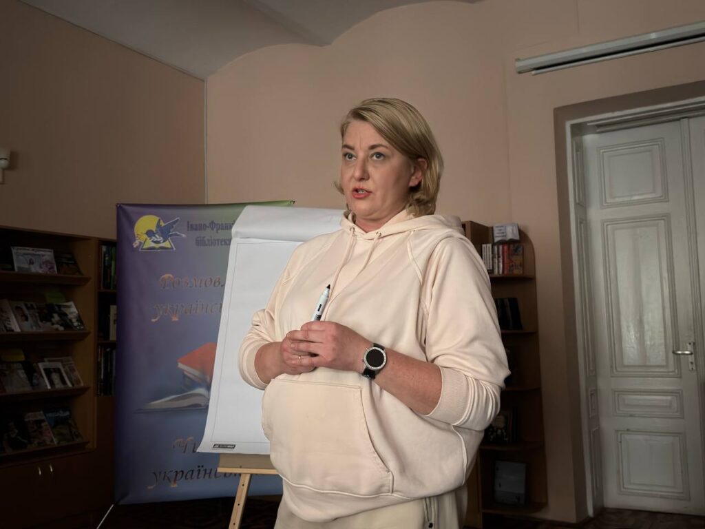 Кілька днів без відпочинку прирівнюються до алкогольного сп’яніння: в Івано-Франківську медійникам розповіли про сон 5