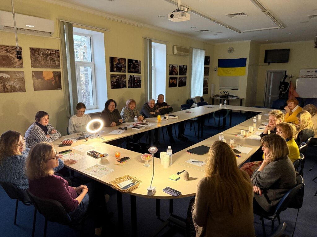Світло всередині: як журналісти ділилися теплом у напівтемряві війни