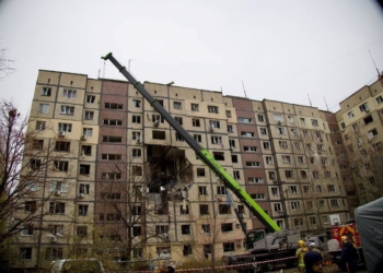 Через атаку дронів по Дніпру знищено оселю журналістки 17 Через атаку дронів по Дніпру знищено оселю журналістки