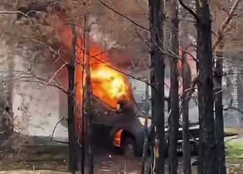 Російський дрон уразив евакуаційний автомобіль, у якому перебував кореспондент проєкту Радіо Свобода «Донбас Реалії»