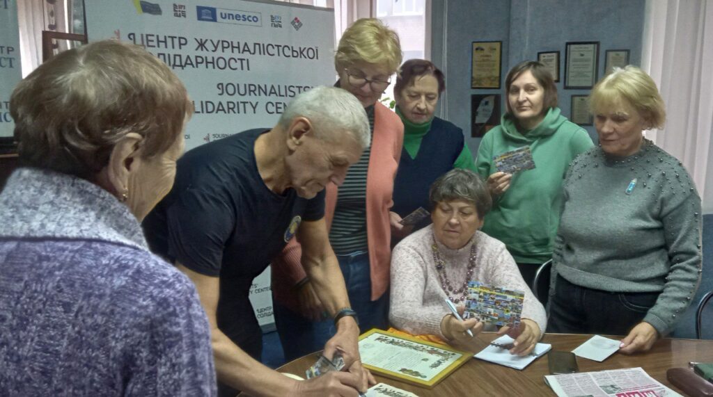 Велосипедом, човном і пішки: відомий запорізький тревел-журналіст відвідав 20  країн світу