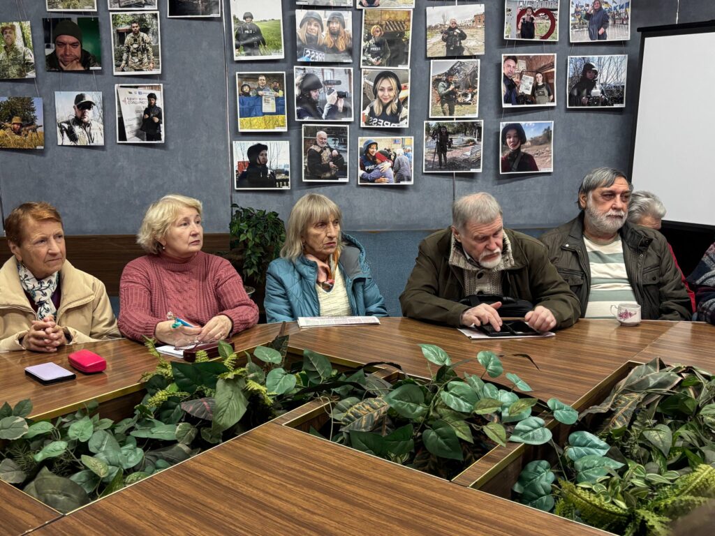 Як розпізнати фейки і маніпуляції: поради фахівця для медійників 19 Як розпізнати фейки і маніпуляції: поради фахівця для медійників 2