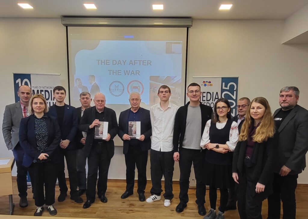 Прапор вдячності: НСЖУ передала символ партнерства німецьким колегам у Берліні 22 Прапор вдячності: НСЖУ передала символ партнерства німецьким колегам у Берліні 5