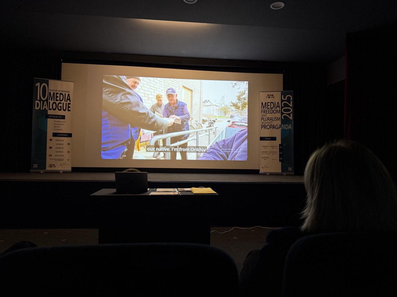 У Берліні презентували документальний фільм «Сторінки надії» 17 У Берліні презентували документальний фільм «Сторінки надії»