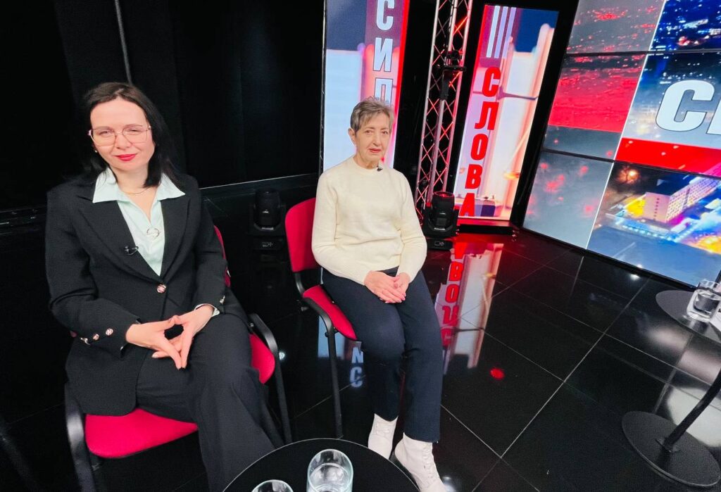 Роль медіа в часи випробувань: Івано-Франківський ЦЖС організував теледискусію за участю журналістів та майбутніх медійників 3