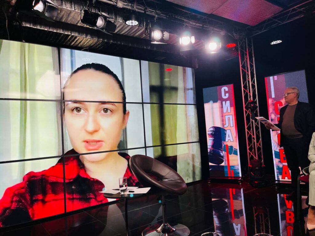 Роль медіа в часи випробувань: Івано-Франківський ЦЖС організував теледискусію за участю журналістів та майбутніх медійників 5