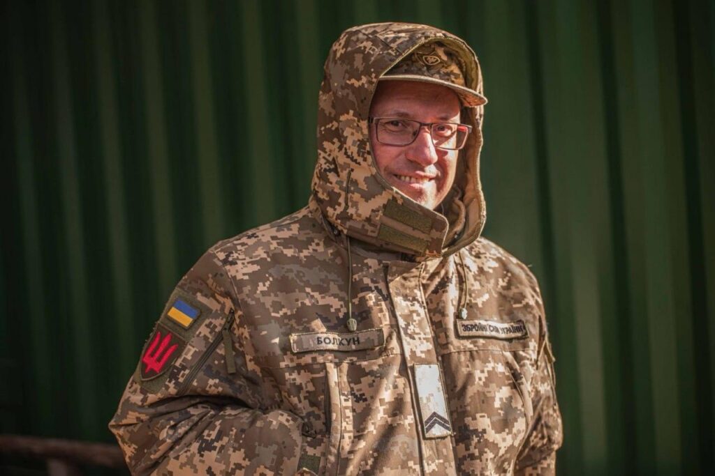 Локальні медіа: Львівське видання «лупає сю скалу», хоча редактор в армії, а влада «просить не критикувати»