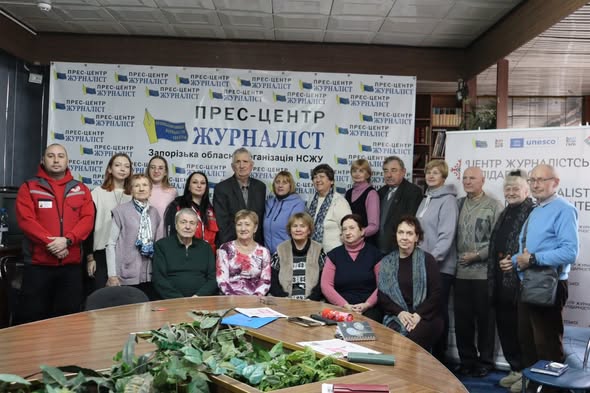 Як діяти до приїзду швидкої: журналістів навчали надавати першу допомогу в умовах війни 21 Як діяти до приїзду швидкої: журналістів навчали надавати першу допомогу в умовах війни 4