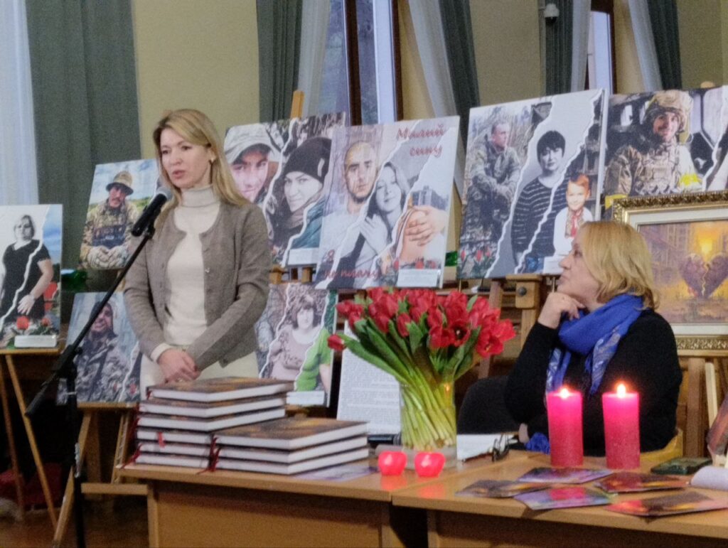 «Душа в місті Марії»: голос матерів Героїв звучить для всього світу 15
