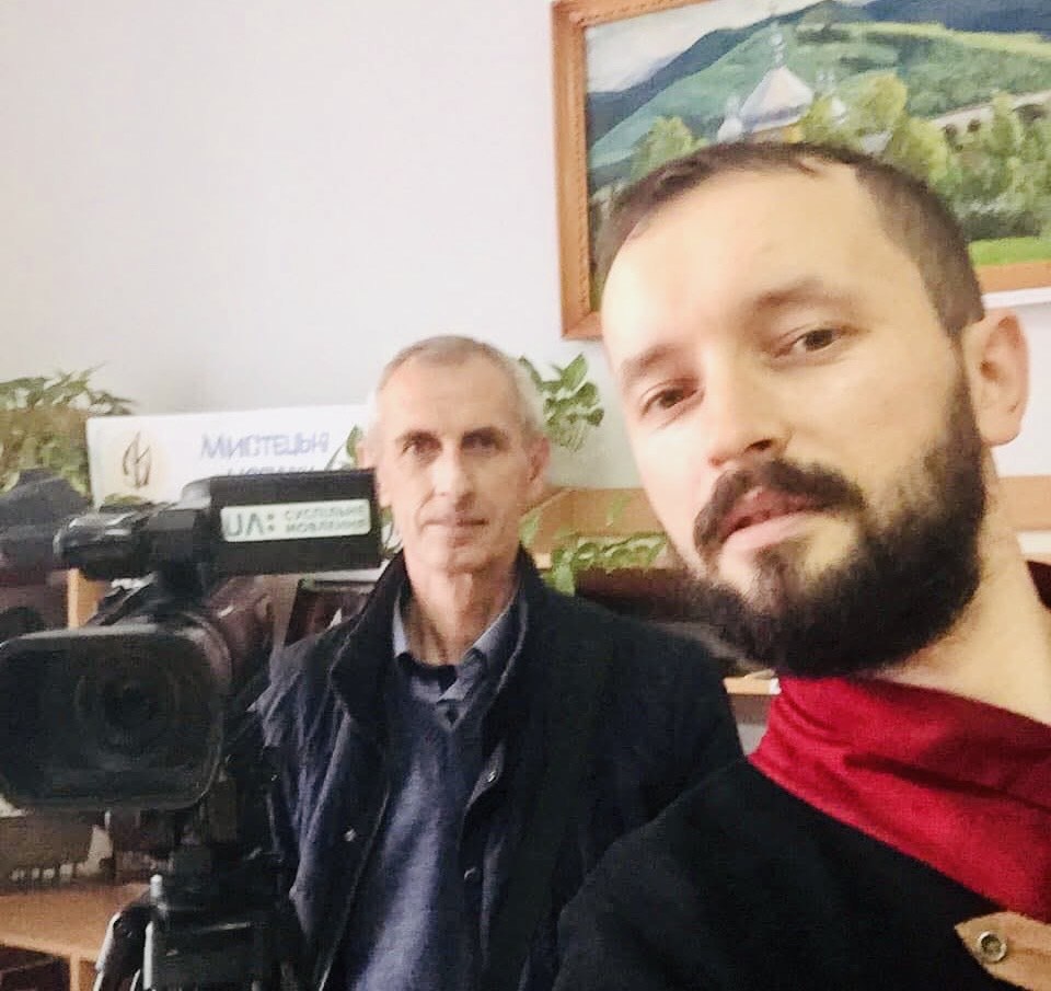 «Писати – це дихати, дихати – це жити, жити – це любити», – Олександр Букатюк, журналіст, поет, а нині військовий з позивним «Місіонер» 3