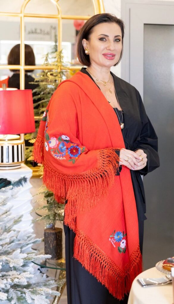 Тепло родини на правому плечі, або історія Дня української хустки 18 Тепло родини на правому плечі, або історія Дня української хустки 1