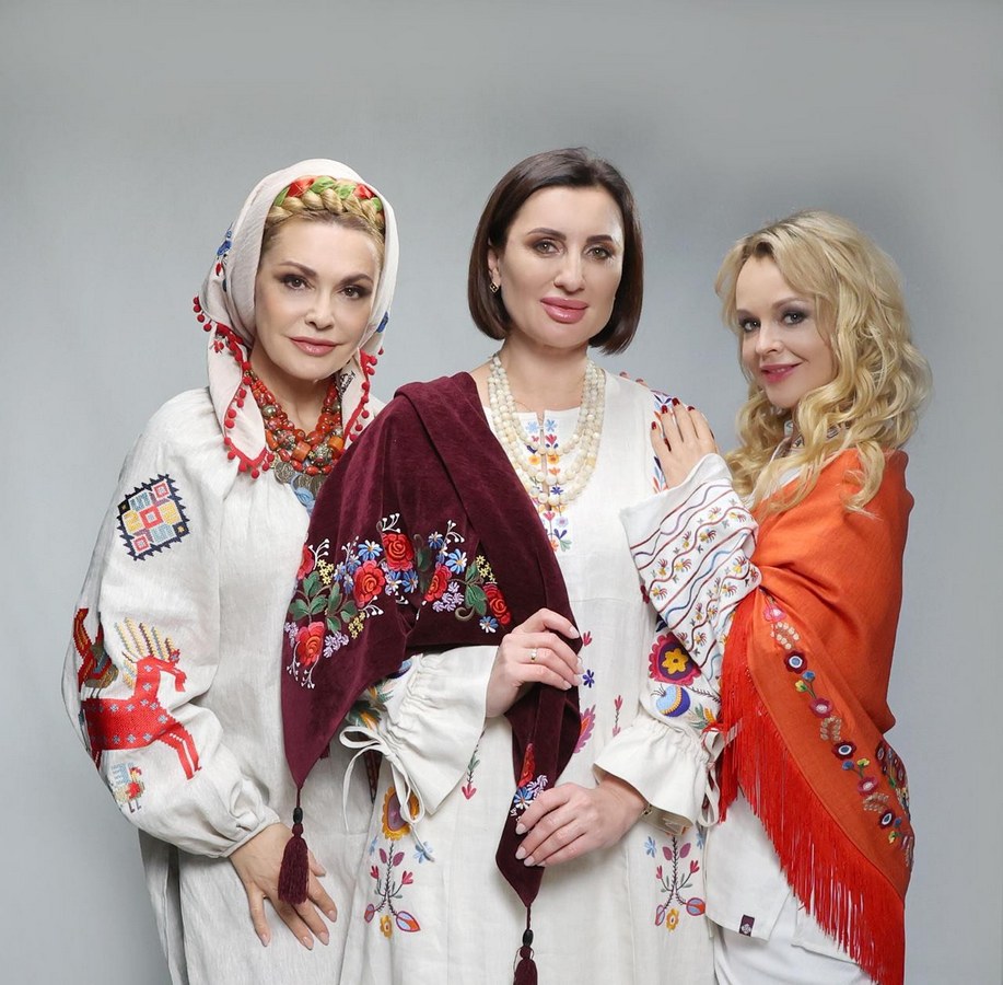 Тепло родини на правому плечі, або історія Дня української хустки 20 Тепло родини на правому плечі, або історія Дня української хустки 3