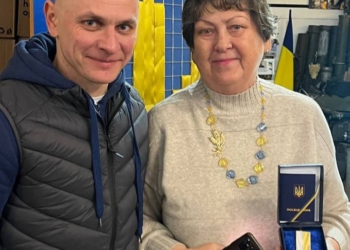Медійниця, волонтерка і мисткиня Алла Шамрай мріє створити в Енергодарі Український дім 5 Медійниця, волонтерка і мисткиня Алла Шамрай мріє створити в Енергодарі Український дім