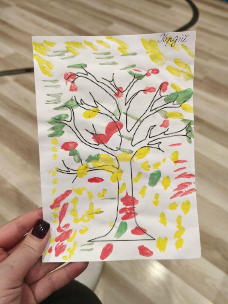 Понад 60 юних художників взяли участь у різдвяній акції черкаських спілчан 13