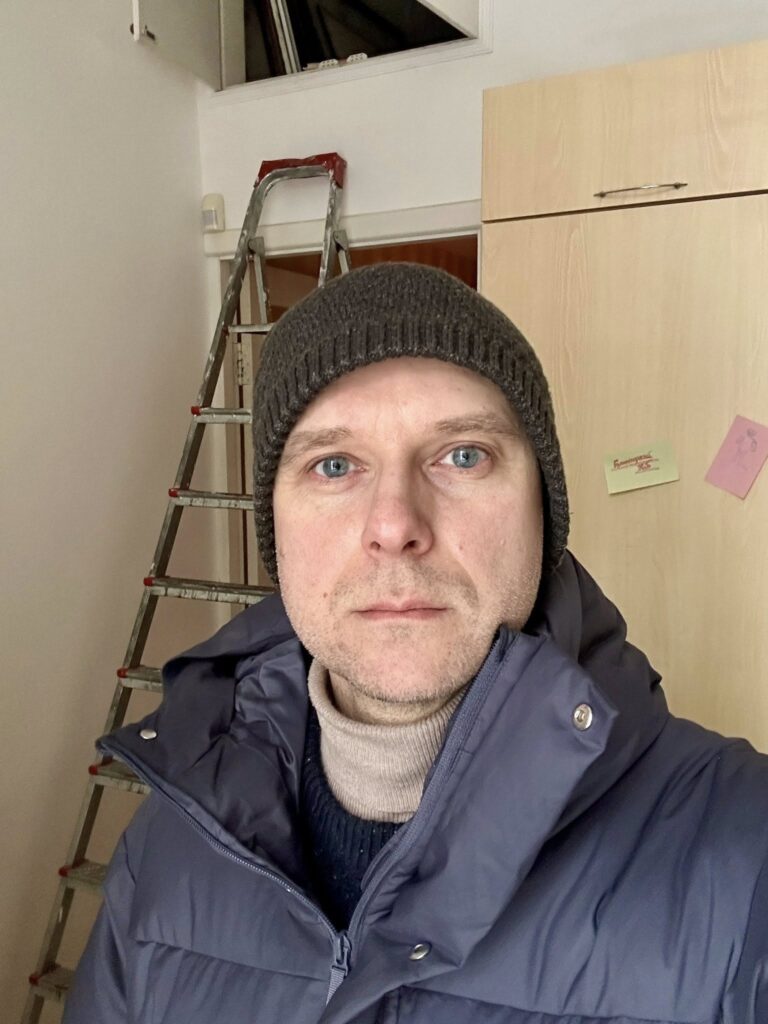 Офіс редакції «Реальна газета», яка працює в Києві після релокації з Луганська, затопило через аварію системи опалення 1