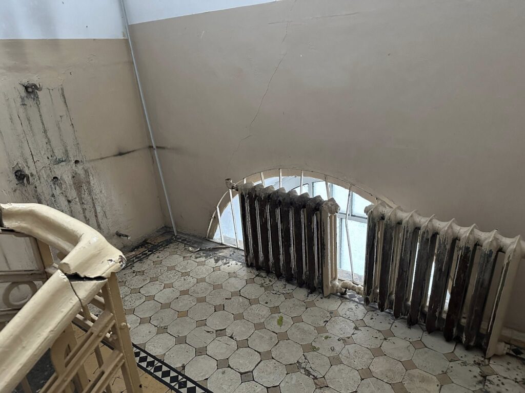 Офіс редакції «Реальна газета», яка працює в Києві після релокації з Луганська, затопило через аварію системи опалення 2