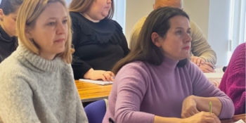 Психологічна стійкість медійників: як розкласти проблеми по «кошиках»  