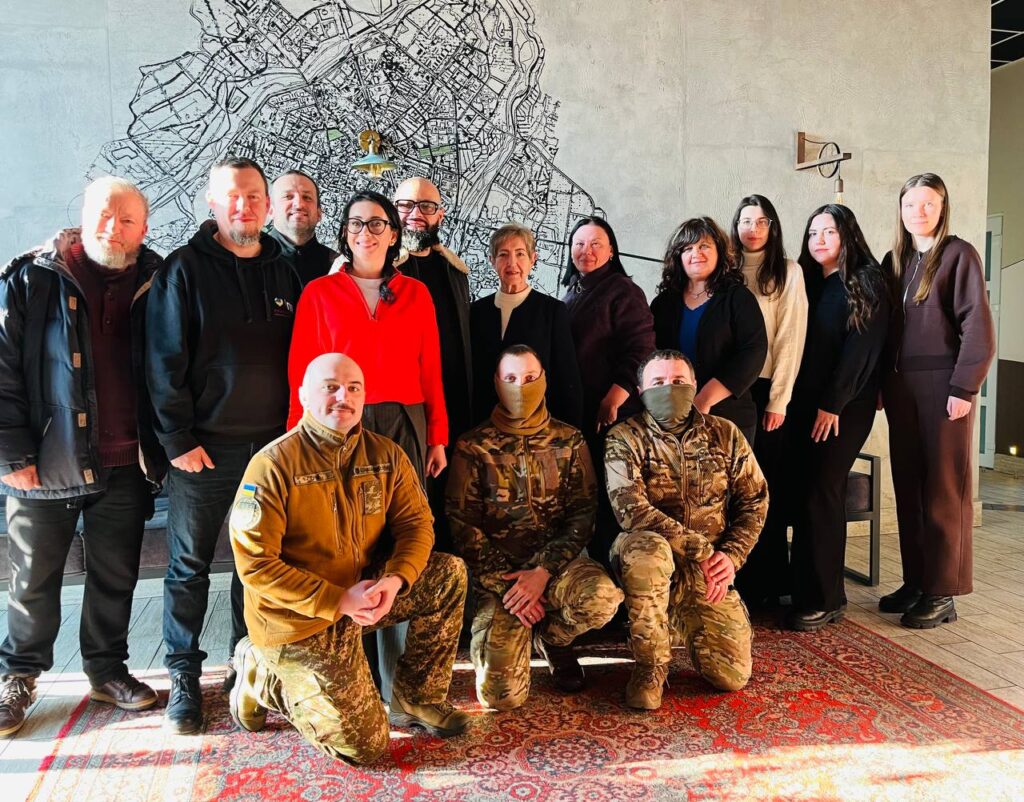 «Робота медійників в умовах підвищеної небезпеки»: Івано-Франківський ЦЖС розпочав серію тренінгів для працівників локальних медіа 19 «Робота медійників в умовах підвищеної небезпеки»: Івано-Франківський ЦЖС розпочав серію тренінгів для працівників локальних медіа 2