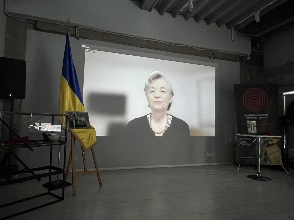 “Це не самоучка, це самородок”: у столиці згадували журналіста і воїна Руслана Ганущака 1