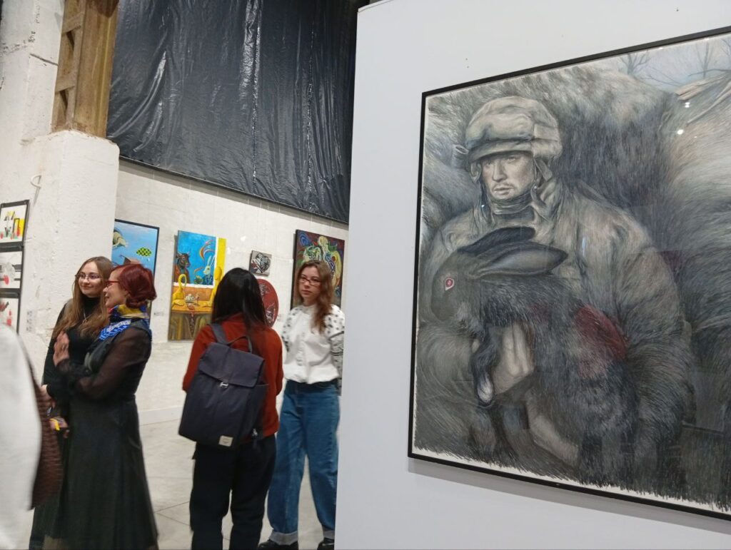 Мистецтво, яке вражає: луцькі музейники запросили журналістів у прес-тур 5