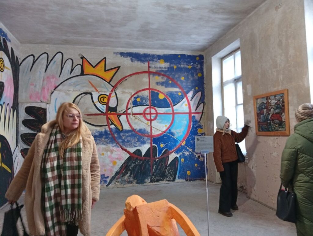 Мистецтво, яке вражає: луцькі музейники запросили журналістів у прес-тур 14