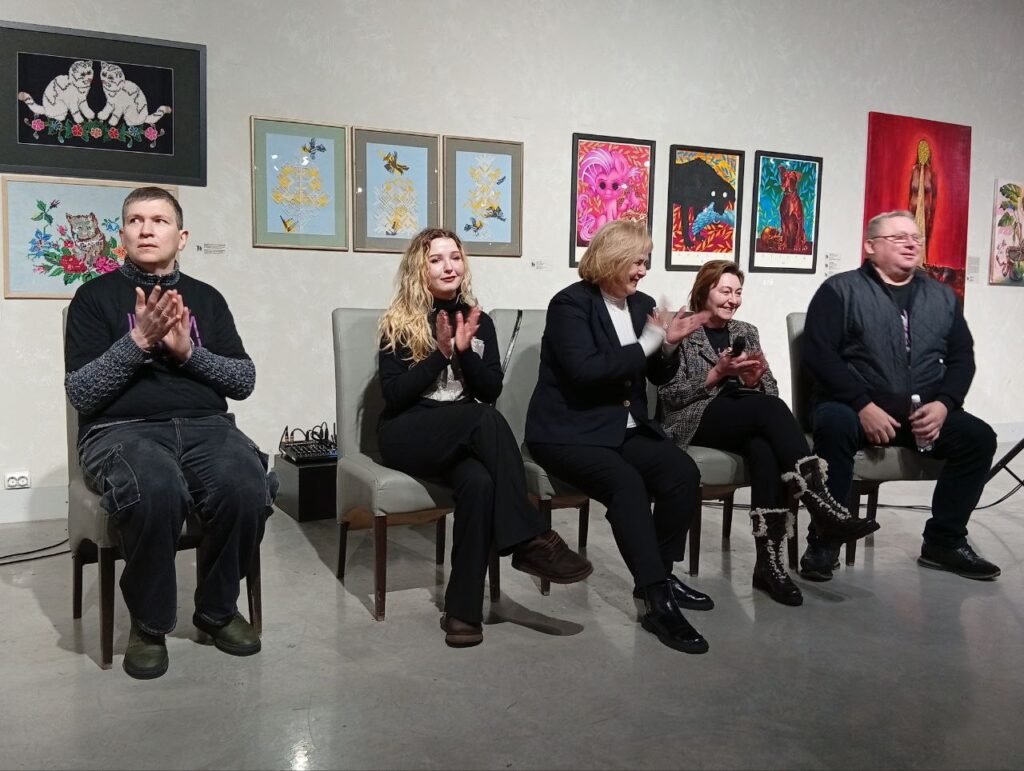 Мистецтво, яке вражає: луцькі музейники запросили журналістів у прес-тур 2