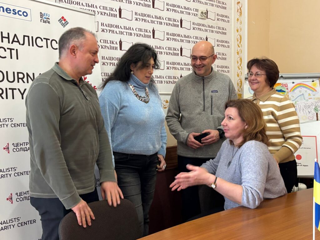 Від безпечного прихистку до інформаційного хабу: як працює об’єднаний Західноукраїнський центр журналістської солідарності