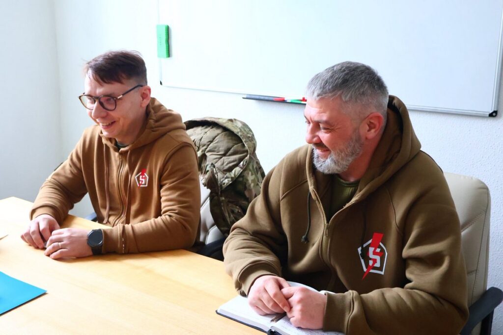 «Маестро» зі зброєю і нотами — і нове партнерство журналістів та воїнів 4