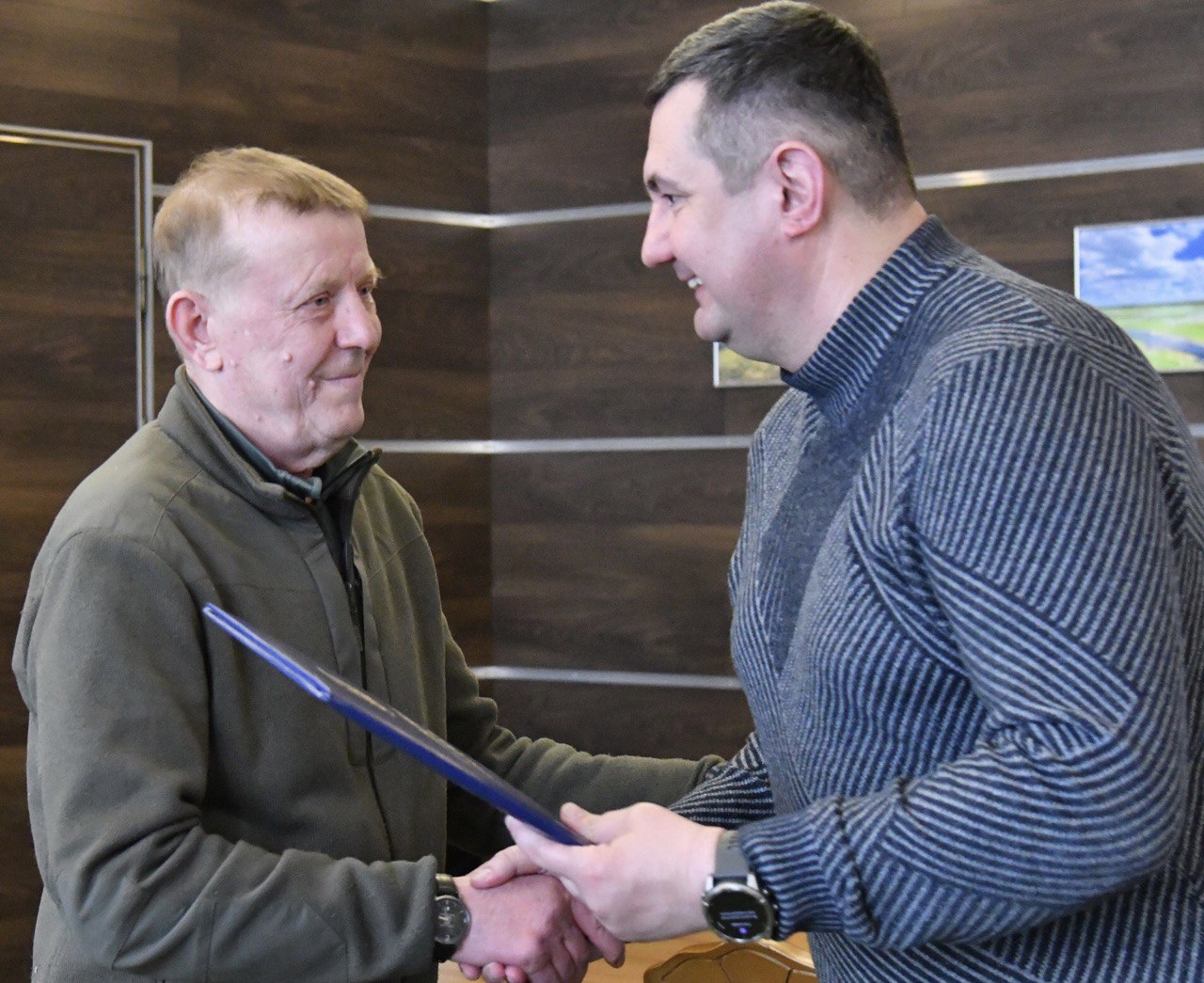 Журналістика стала частиною військової спеціалізації: на Волині відзначили колег у погонах 17 Журналістика стала частиною військової спеціалізації: на Волині відзначили колег у погонах