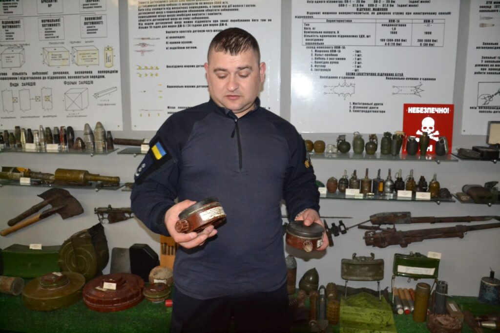 Як зберегти власне життя і допомогти тим, хто поруч: тренінг для медійників у Чернівцях 18 Як зберегти власне життя і допомогти тим, хто поруч: тренінг для медійників у Чернівцях 1