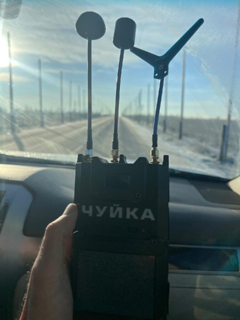 «Це перша війна, яку я висвітлював, де фронт – це не стільки лінія, скільки сіра зона з градацією ризику» - журналіст The Economist Тім Джуда 4