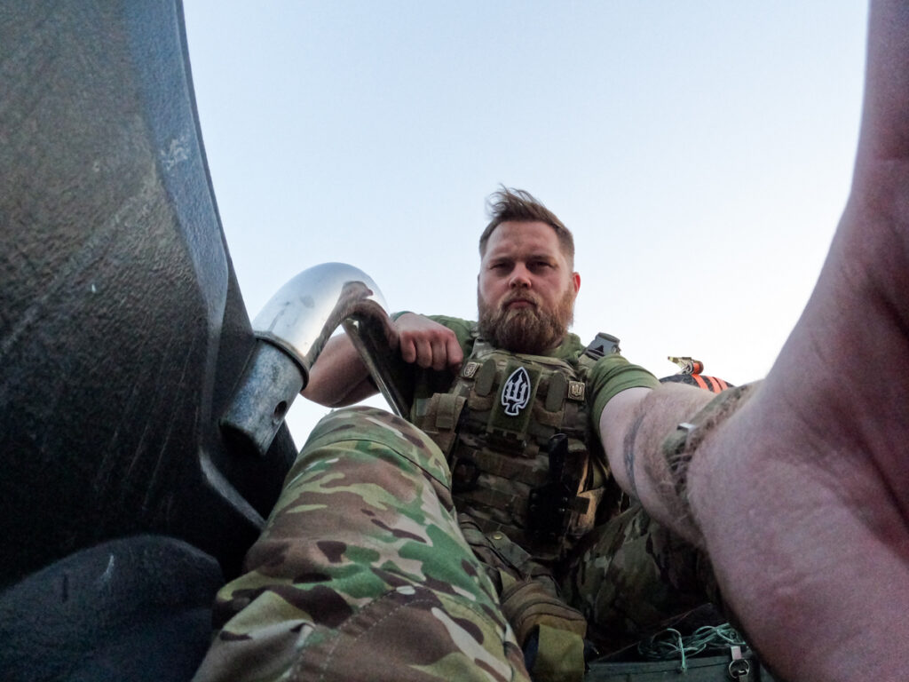 «Ми – очі цієї війни», – медійники в погонах про свою роботу напередодні Дня військового журналіста 8