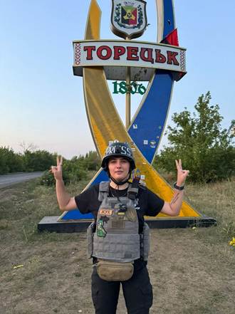 «Хочеться робити більше»: як воєнна журналістка Анастасія Жук стала військовою 19 «Хочеться робити більше»: як воєнна журналістка Анастасія Жук стала військовою 2