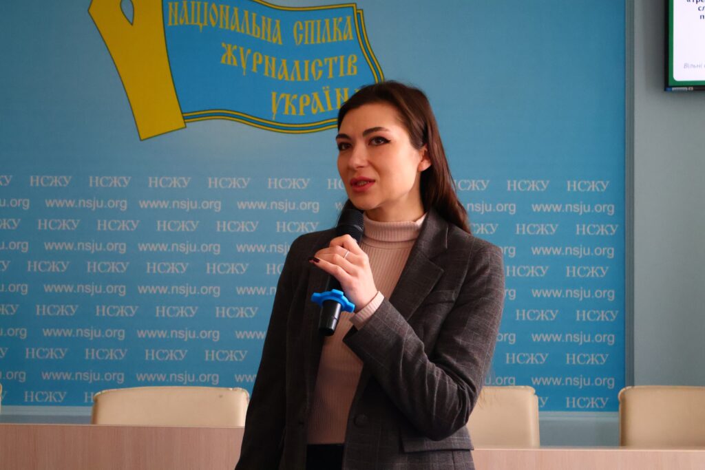 Ірина Сампан: «Найкраще, що я можу робити для своєї країни, — це знімати війну» 18 Ірина Сампан: «Найкраще, що я можу робити для своєї країни, — це знімати війну» 1