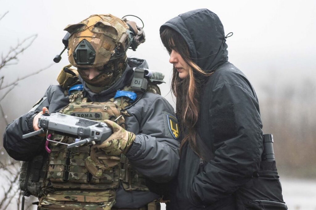 «Хочеться робити більше»: як воєнна журналістка Анастасія Жук стала військовою 20 «Хочеться робити більше»: як воєнна журналістка Анастасія Жук стала військовою 3