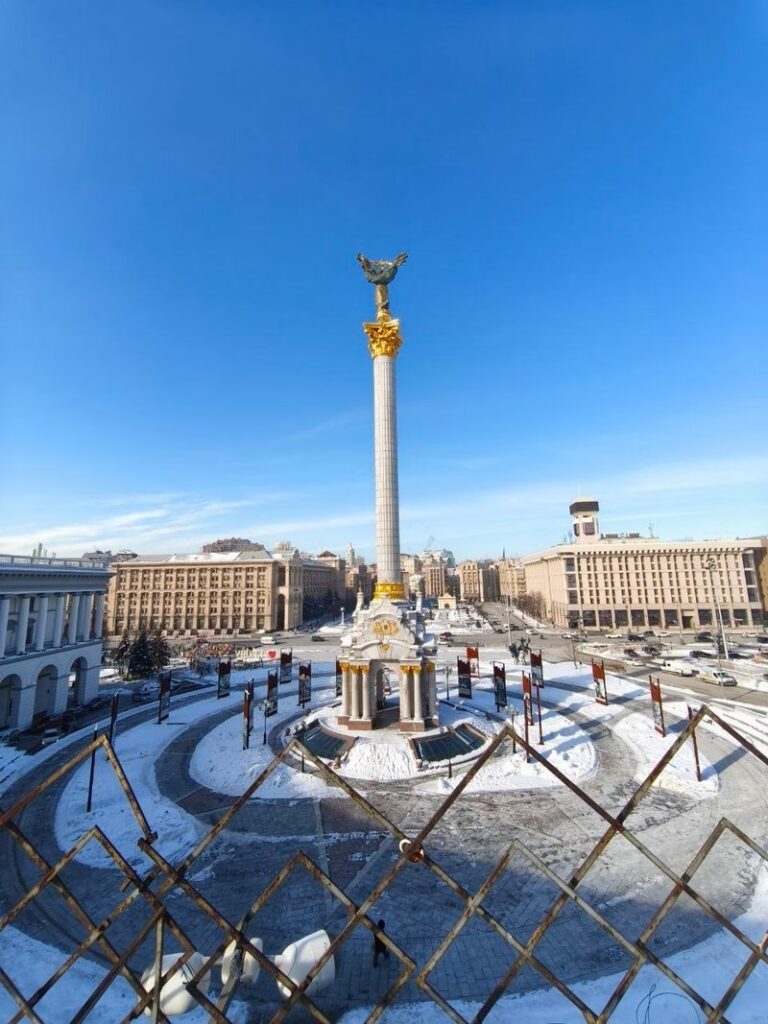 «Морози, ракети і блекаути»: Білоруська асоціація журналістів – про те, як українські журналісти працюють цієї зими 7