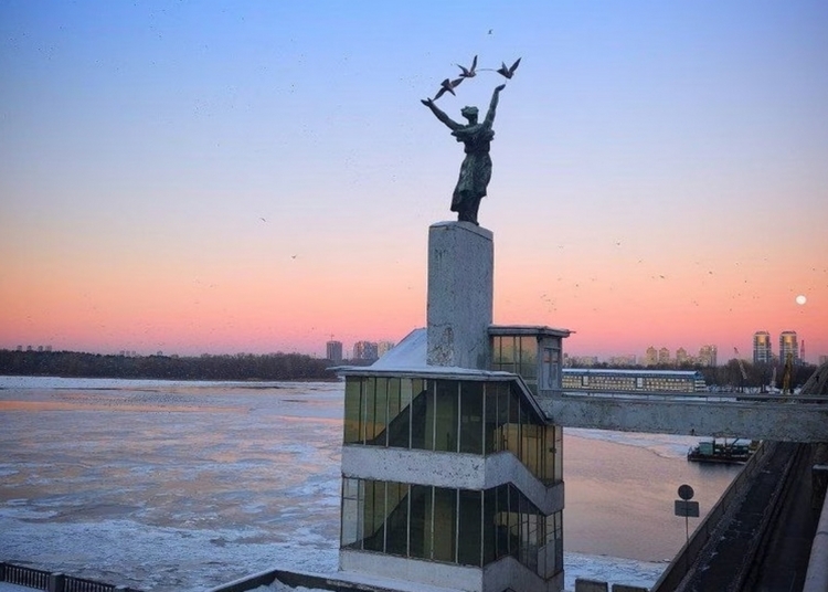 «Морози, ракети і блекаути»: Білоруська асоціація журналістів – про те, як українські журналісти працюють цієї зими