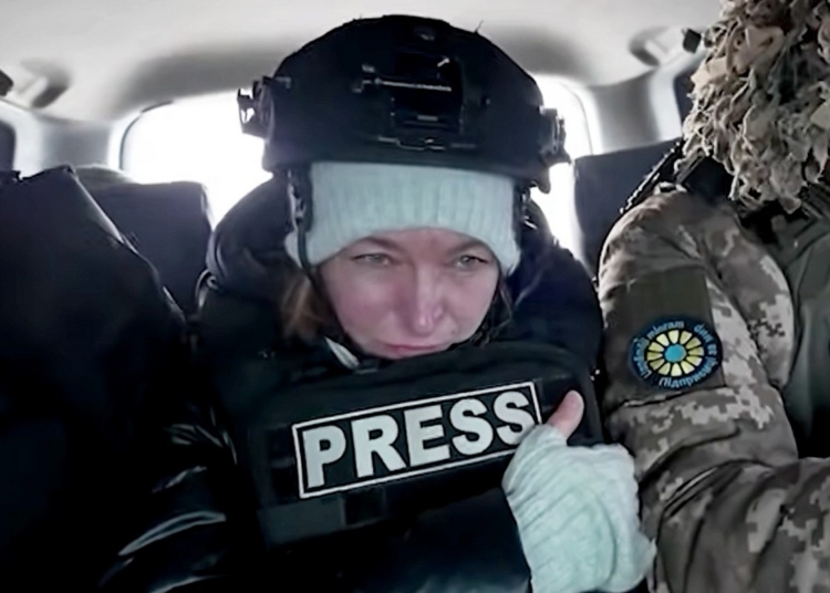 «Одна секунда вирішила все»: латвійська журналістка Одіта Кренберга – про атаку дрона під час роботи на передовій в Україні