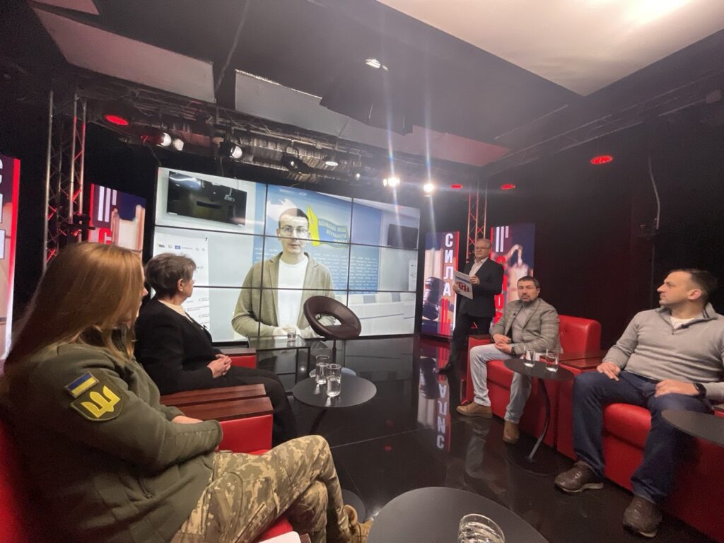 Телеміст «Від прифронтових міст до тилу: журналістика в умовах війни в Україні» – професійний діалог