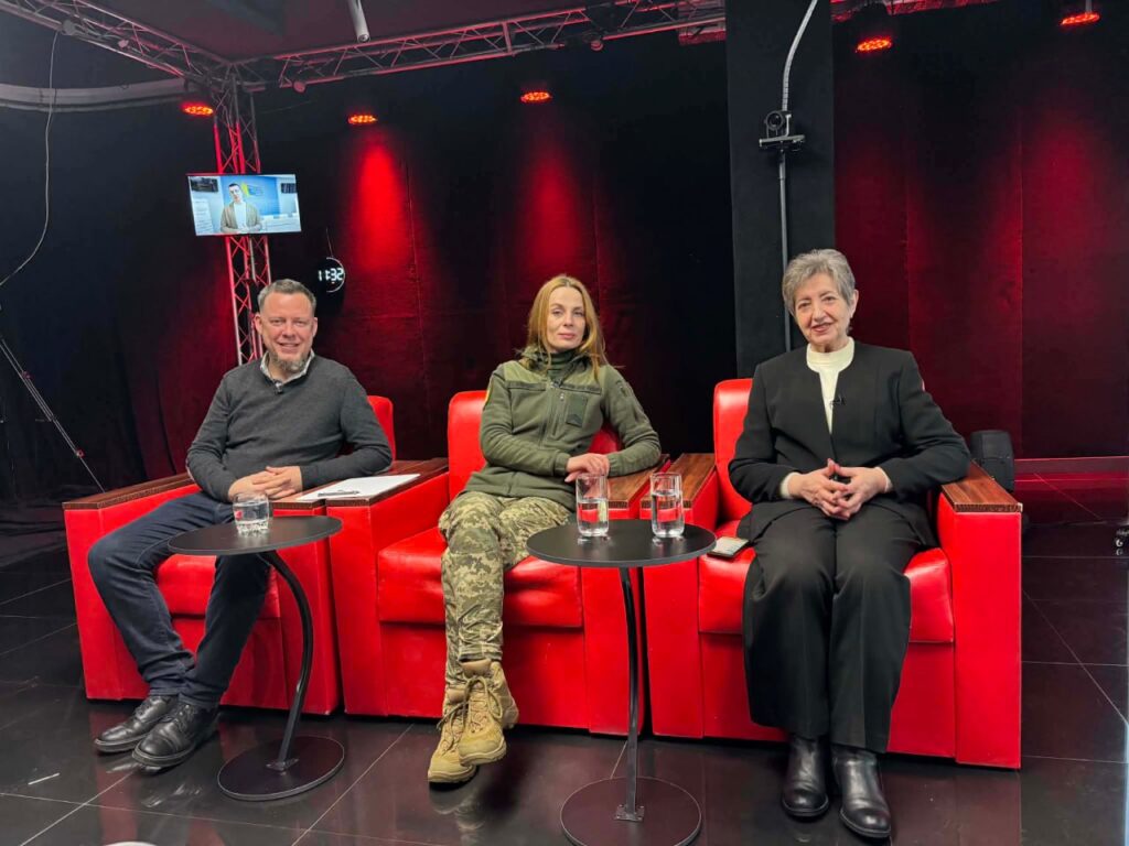 Телеміст «Від прифронтових міст до тилу: журналістика в умовах війни в Україні» - професійний діалог 3