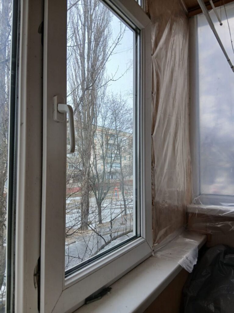 Унаслідок вибуху російського БПЛА постраждала квартира журналістки Алли Федорини з Сум 1