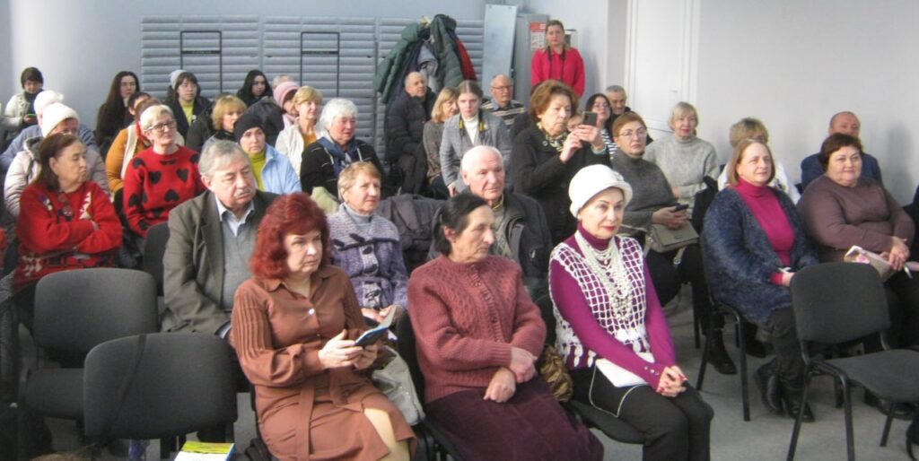 Серед степу, що пам’ятає: вийшла нова книга запорізького журналіста Івана Кушніренка 2