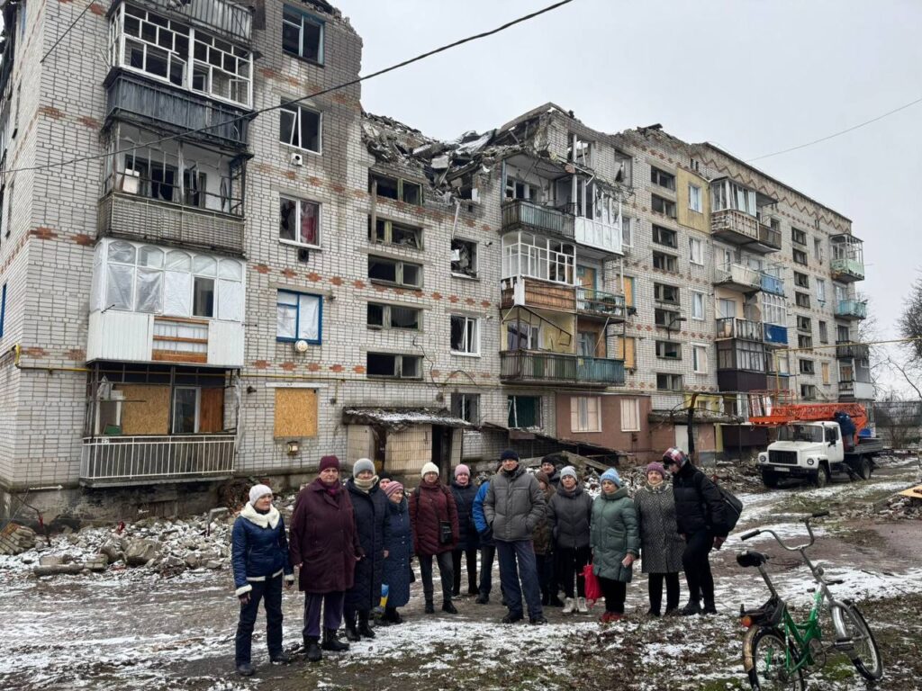 Місія «На межі»: як побудувати якісне медіа за 9 кілометрів від ворога та вижити під КАБами 27 Місія «На межі»: як побудувати якісне медіа за 9 кілометрів від ворога та вижити під КАБами 10