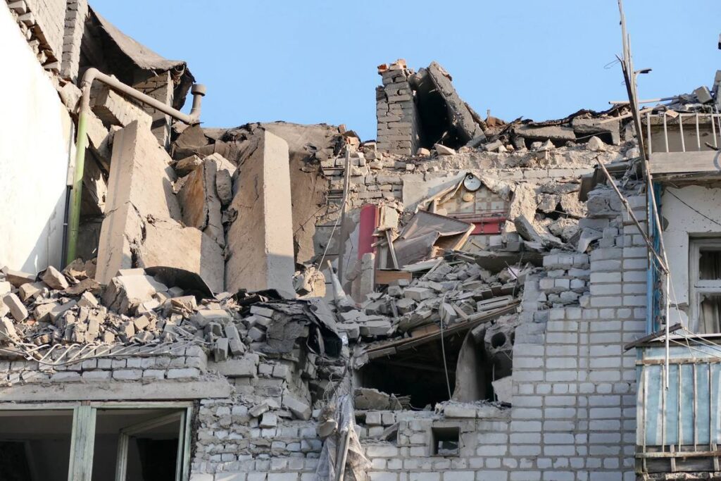 Місія «На межі»: як побудувати якісне медіа за 9 кілометрів від ворога та вижити під КАБами 28 Місія «На межі»: як побудувати якісне медіа за 9 кілометрів від ворога та вижити під КАБами 11